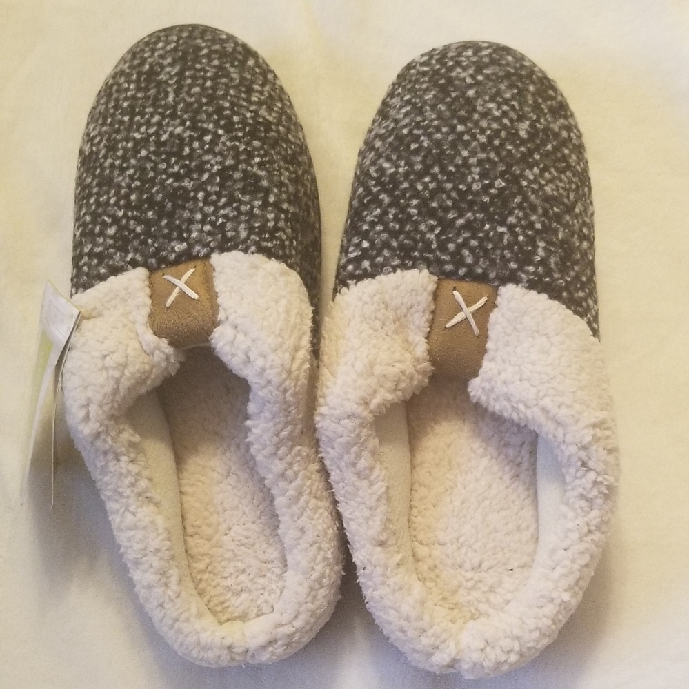 Women's slippers